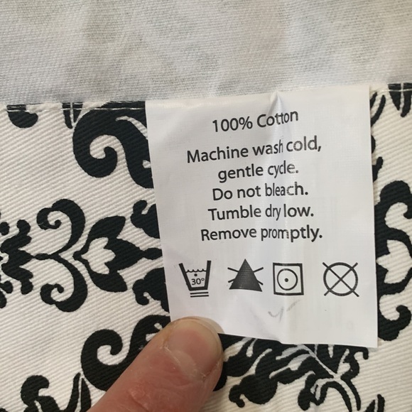 Apron - Picture 7 of 8